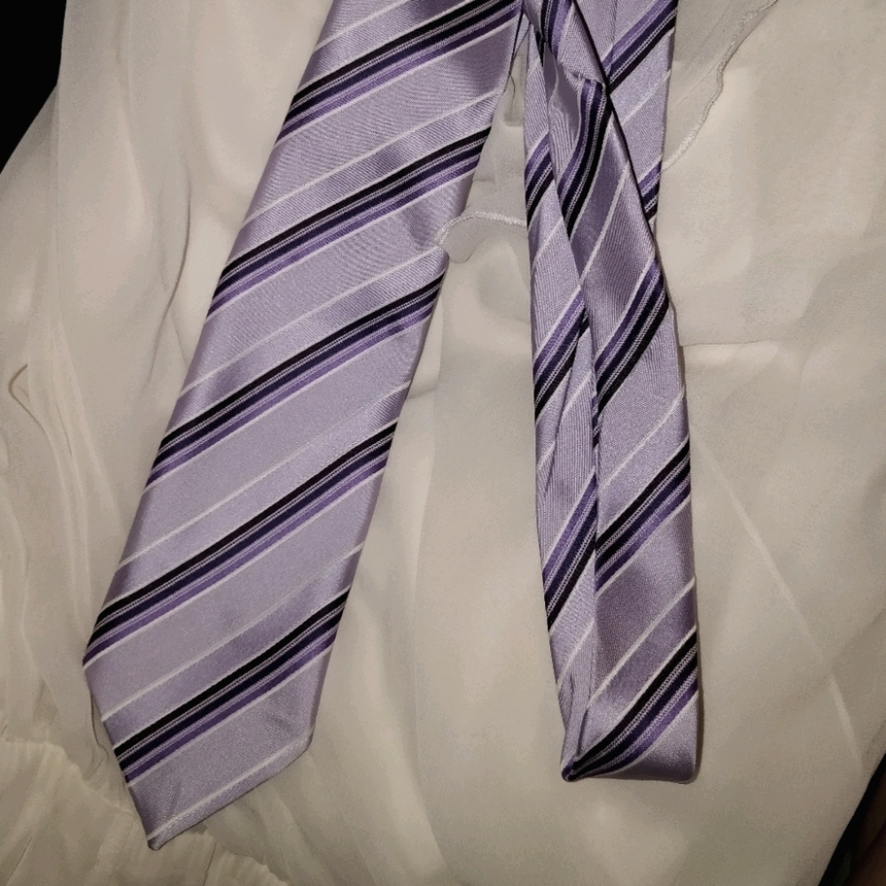 Lavender White Stripes Tie